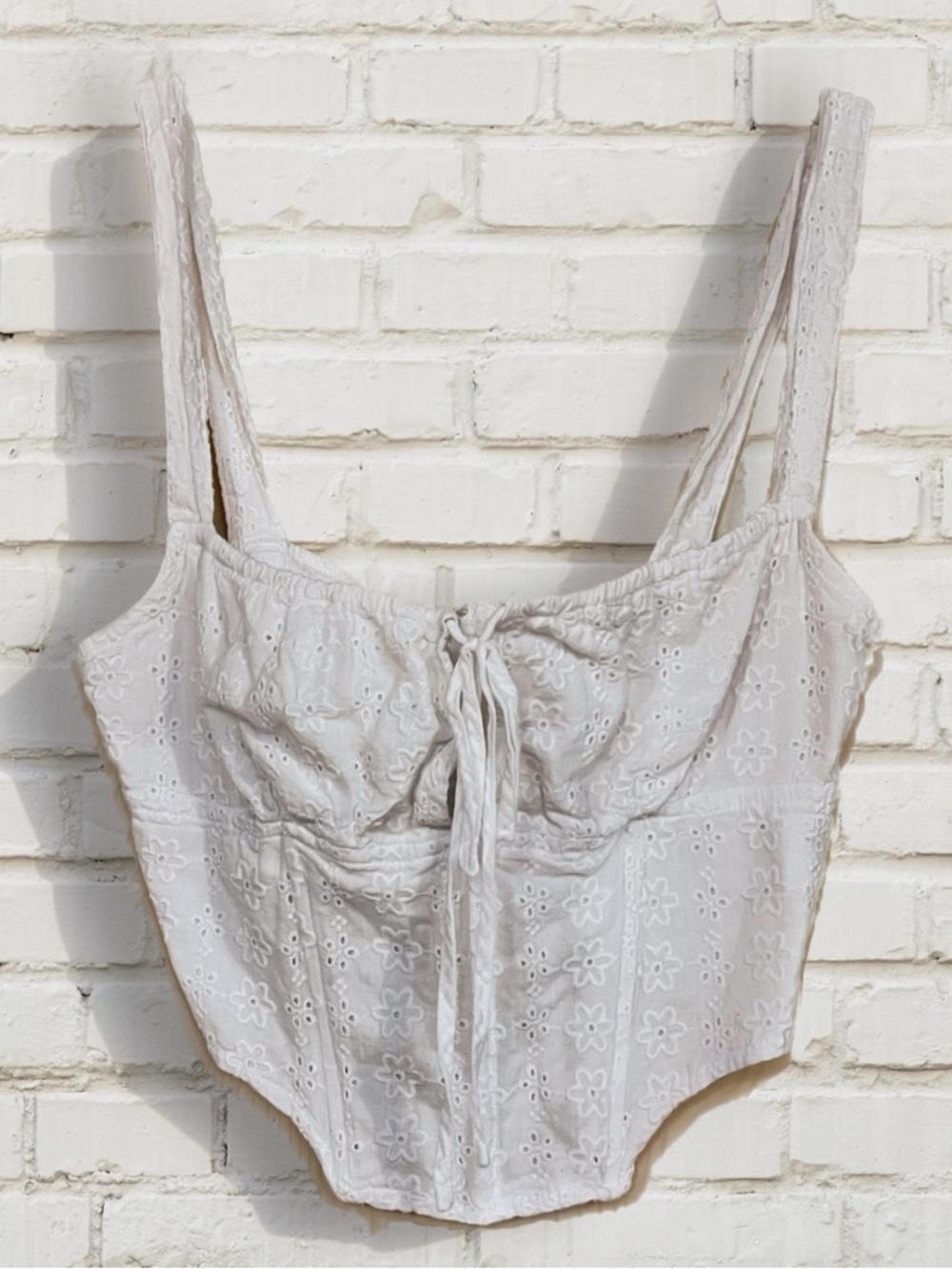 Princess Polly Floral Eyelet Cropped Cami Tank Size 6